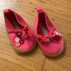 Adorable Girls’ Shoes with Bow and Button Detail